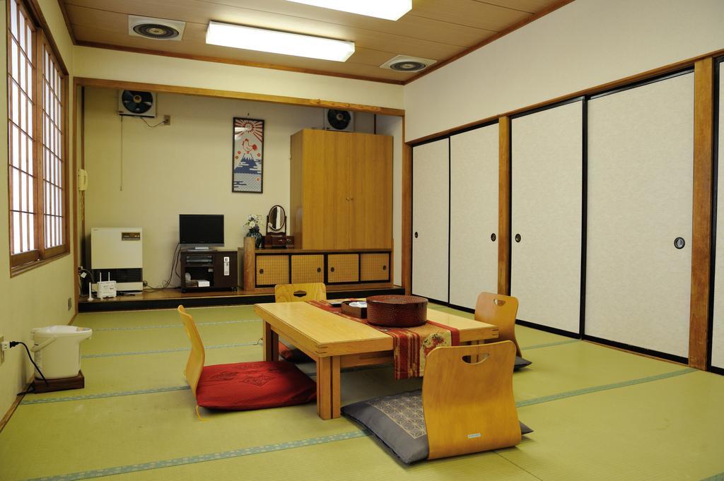 Oyado Ichifuji Hotel Nikko Buitenkant foto
